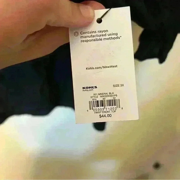 Nine West Twist Front Off the Shoulder Top Black Size 3X, cropped length - Picture 4 of 5